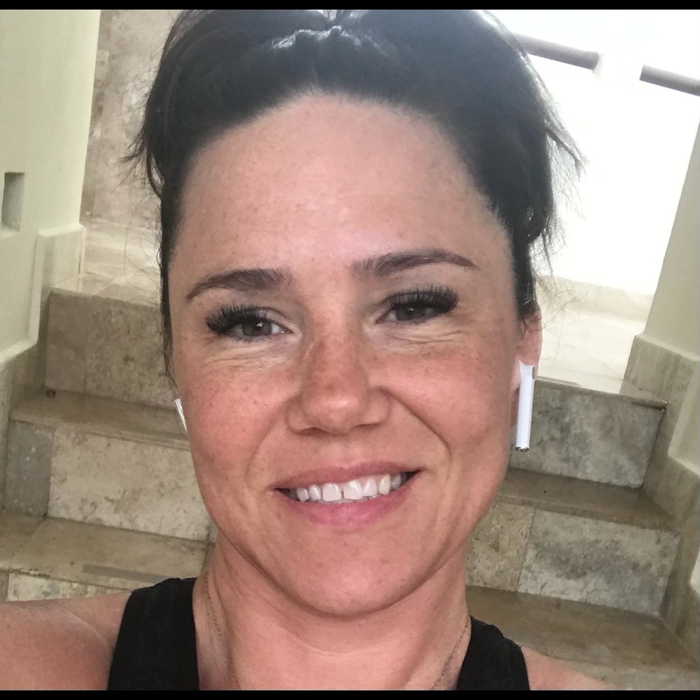 Meet your Posher, Carrie